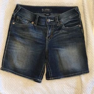 Silver jeans co shorts